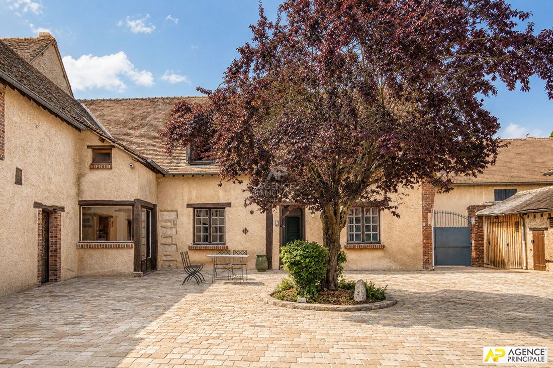 House in Houdan, Ile-de-France, France 3 - 18976639