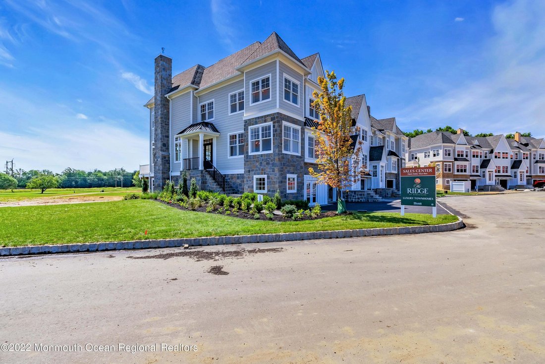 Condo in Tinton Falls, New Jersey, United States 3 - 18969386