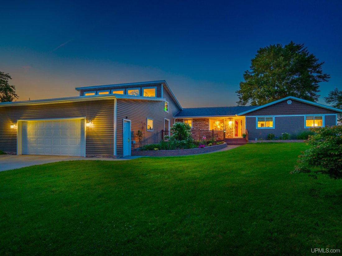 House in Marquette, Michigan, United States 3 - 18980436