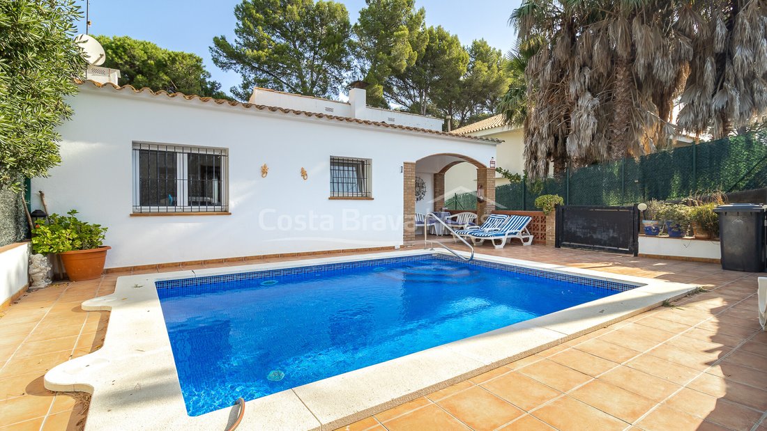 Villa in Pals, Catalonia, Spain 2 - 18964742