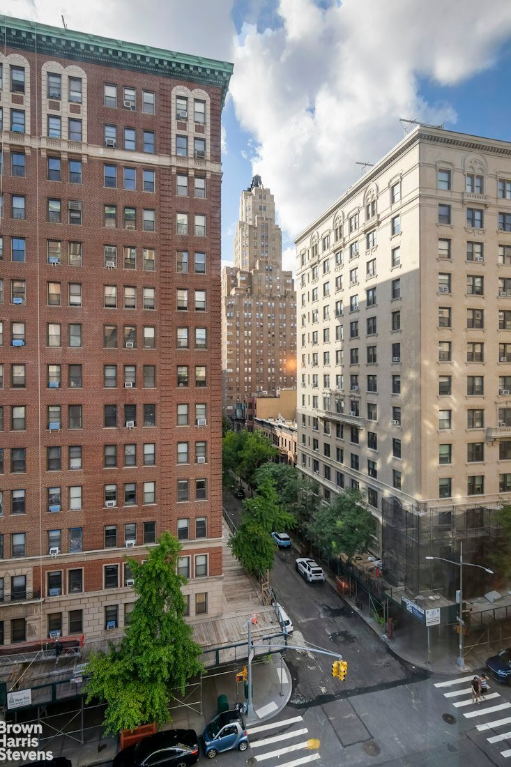 Co Op in New York, New York, United States 5 - 18965556