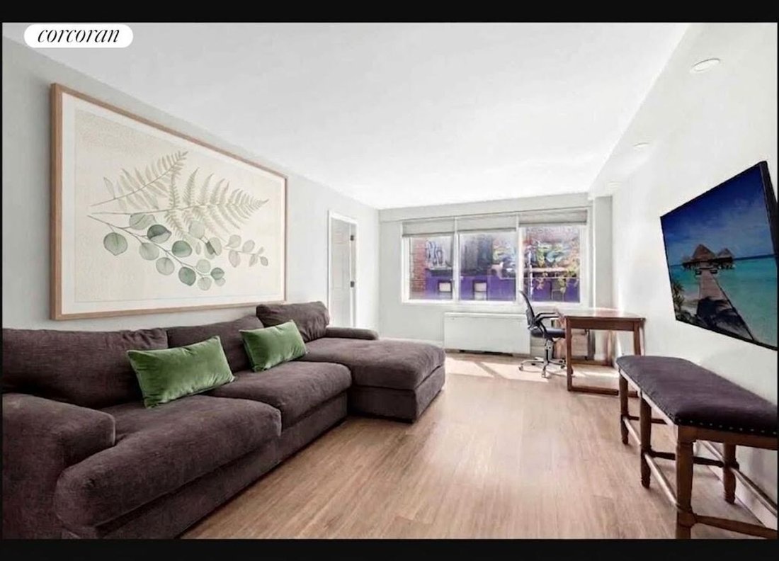 Co Op in New York, New York, United States 2 - 18977235