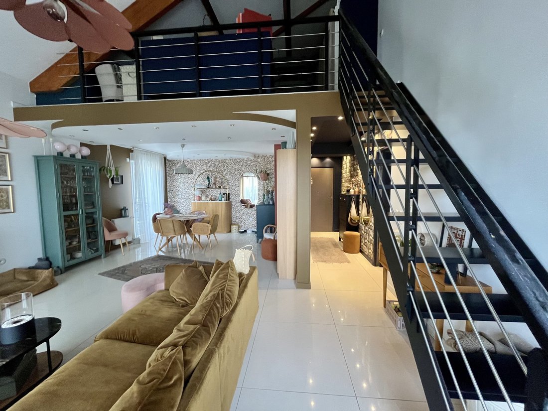 Penthouse in Creteil, Ile-de-France, France 4 - 18974317