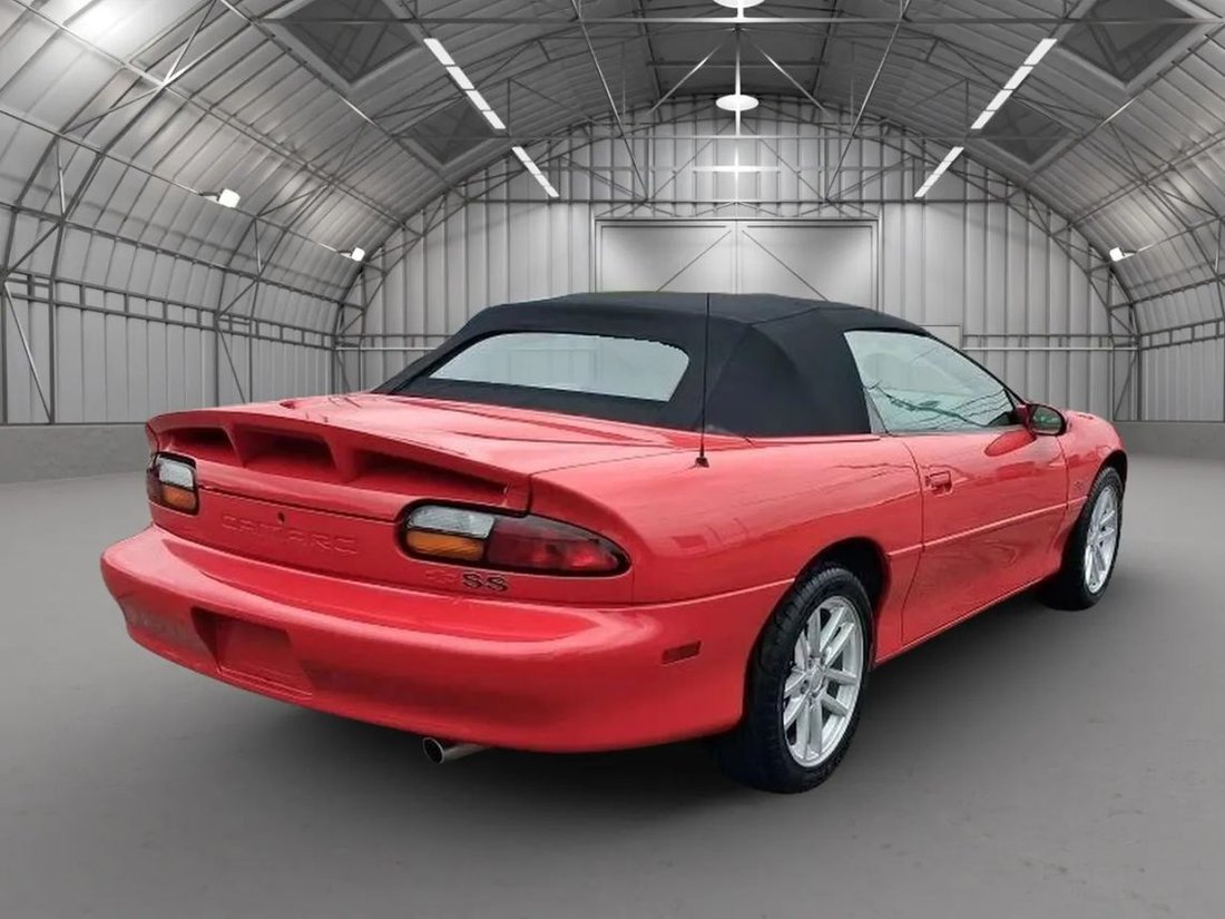 Cabriolet in Pontoon Beach, IL, United States 5 - 18693695