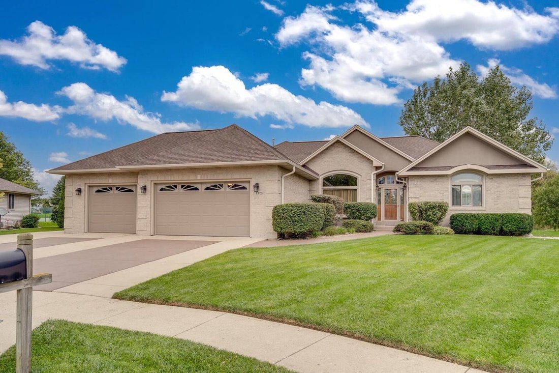 House in Kenosha, Wisconsin, United States 1 - 18964702