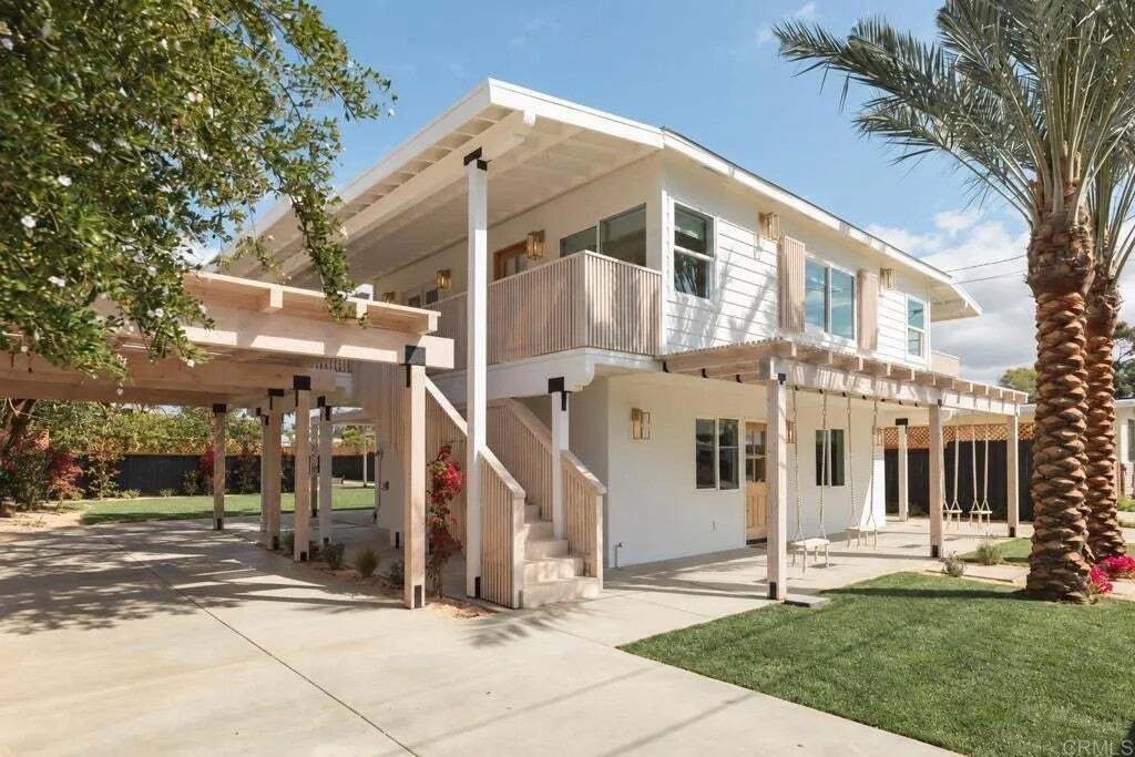 Carlsbad, California, United States 1 - 18965066