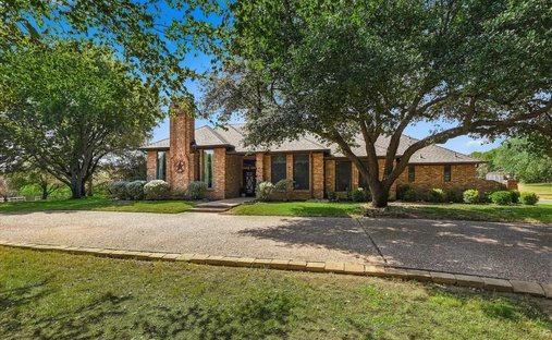 House in Lewisville, Texas, United States 1