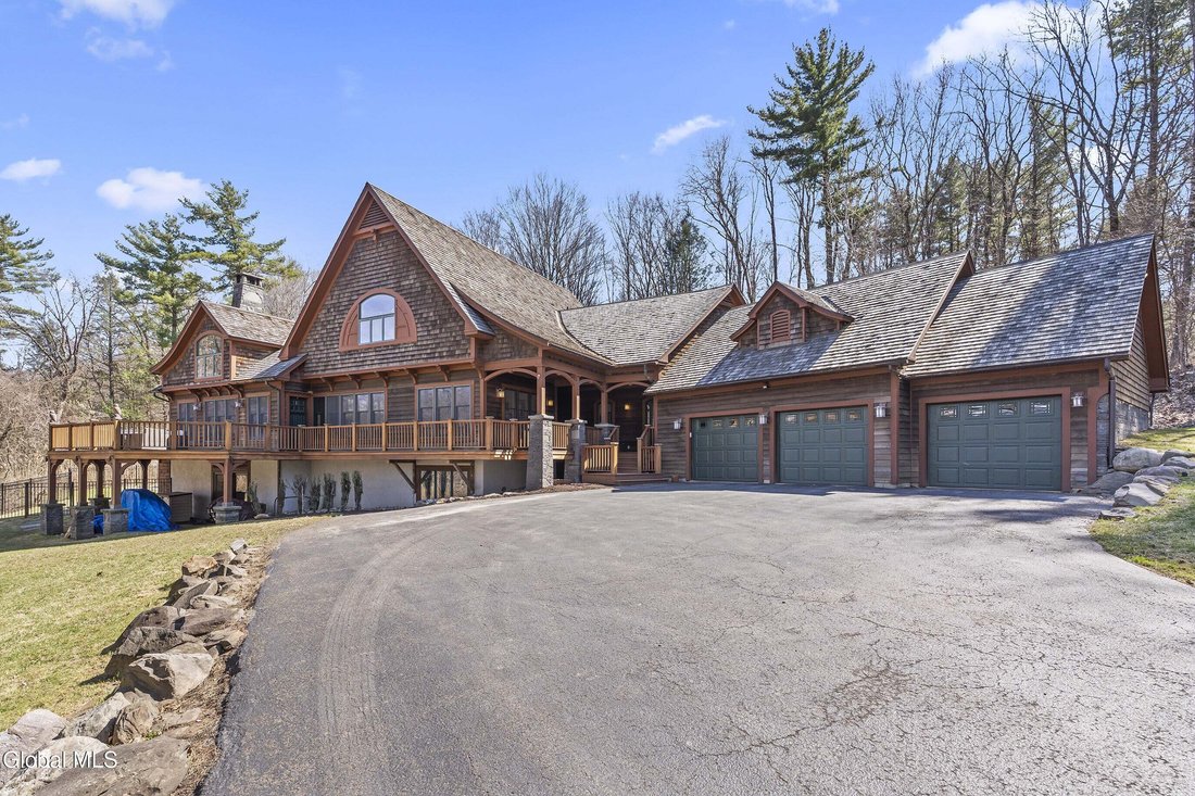 House in Latham, New York, United States 2 - 17886519