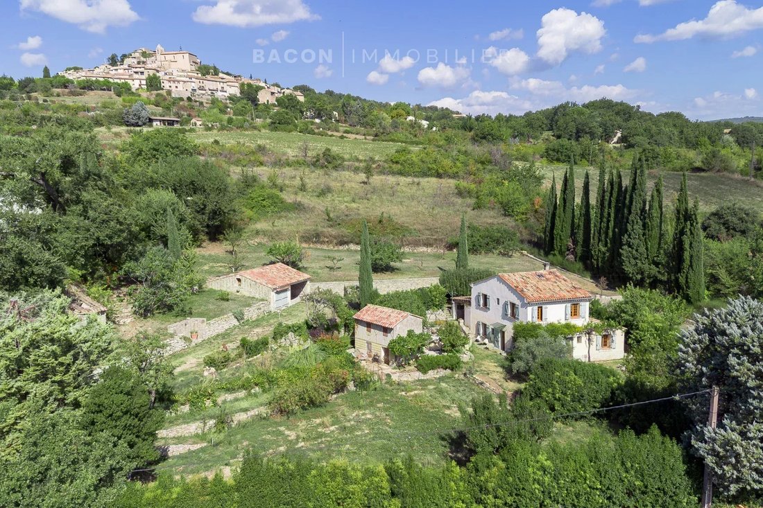 House in Saint-Martin-de-Castillon, Provence-Alpes-Côte d'Azur, France 1 - 18976486