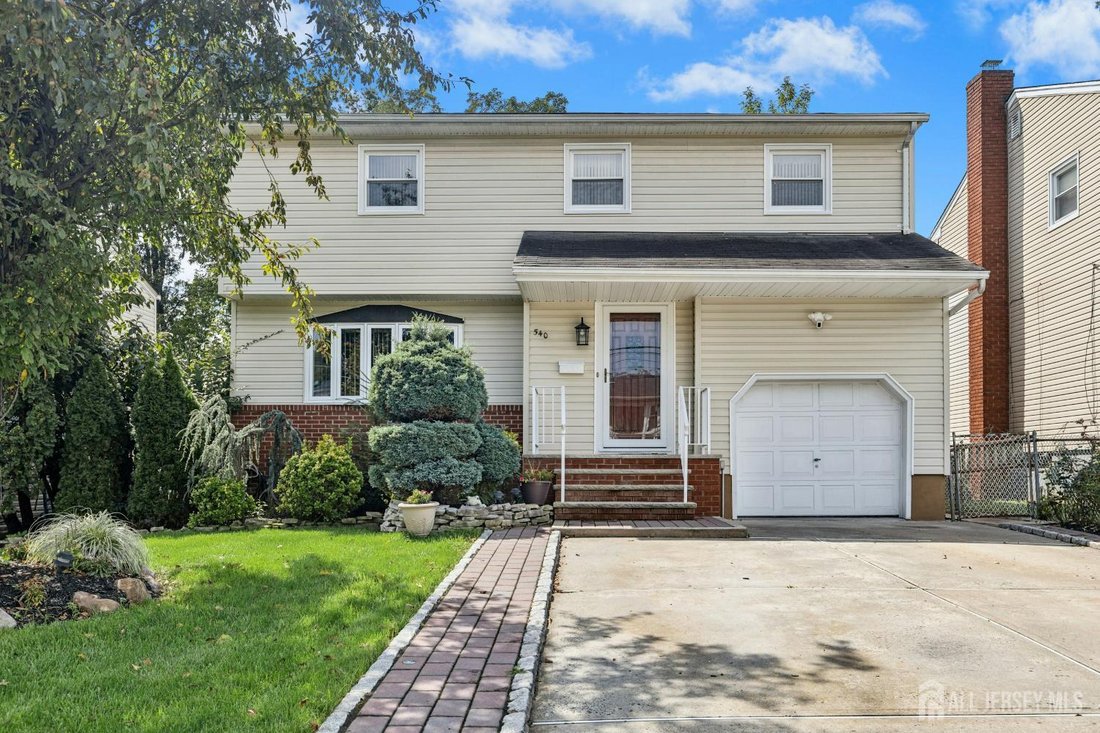 House in Woodbridge Township, New Jersey, United States 1 - 18979075