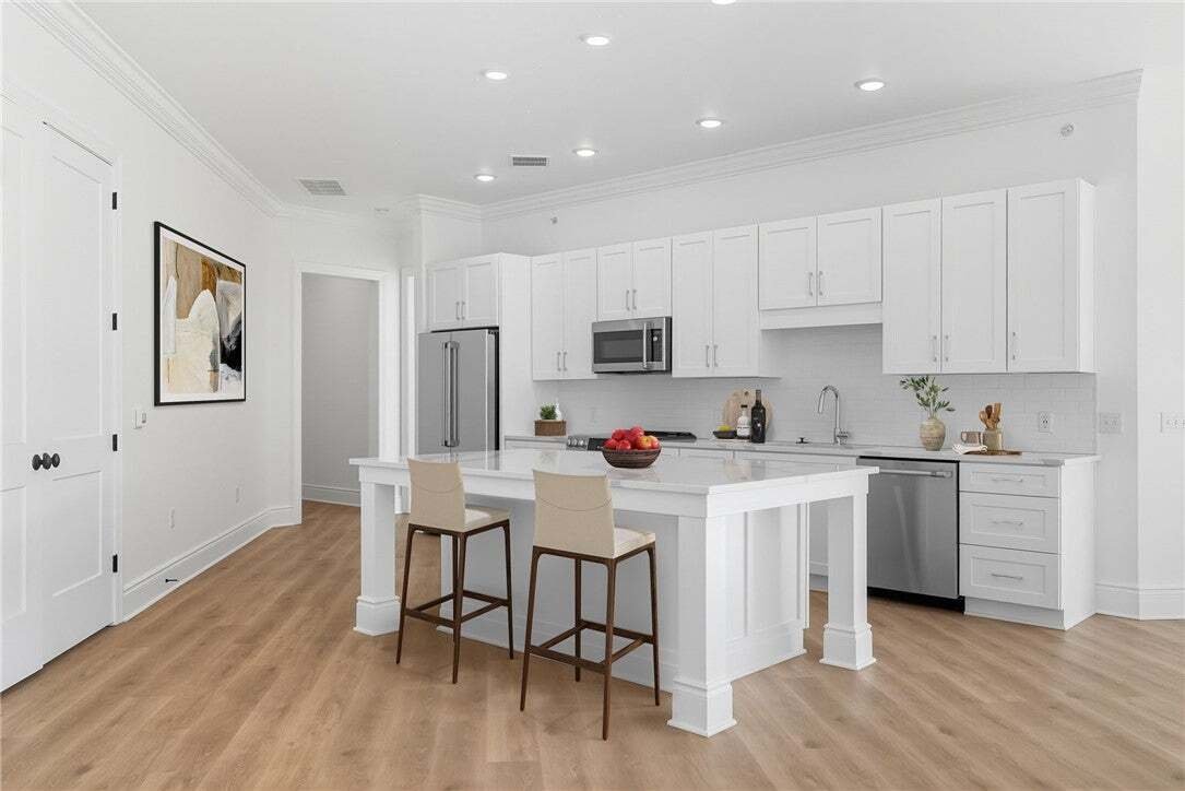 Condo in Oakmont, Pennsylvania, United States 3 - 17640727