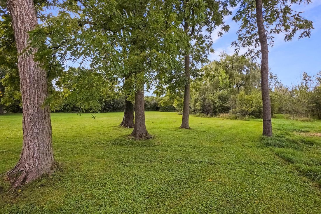 House in Pewaukee, Wisconsin, United States 3 - 18973773