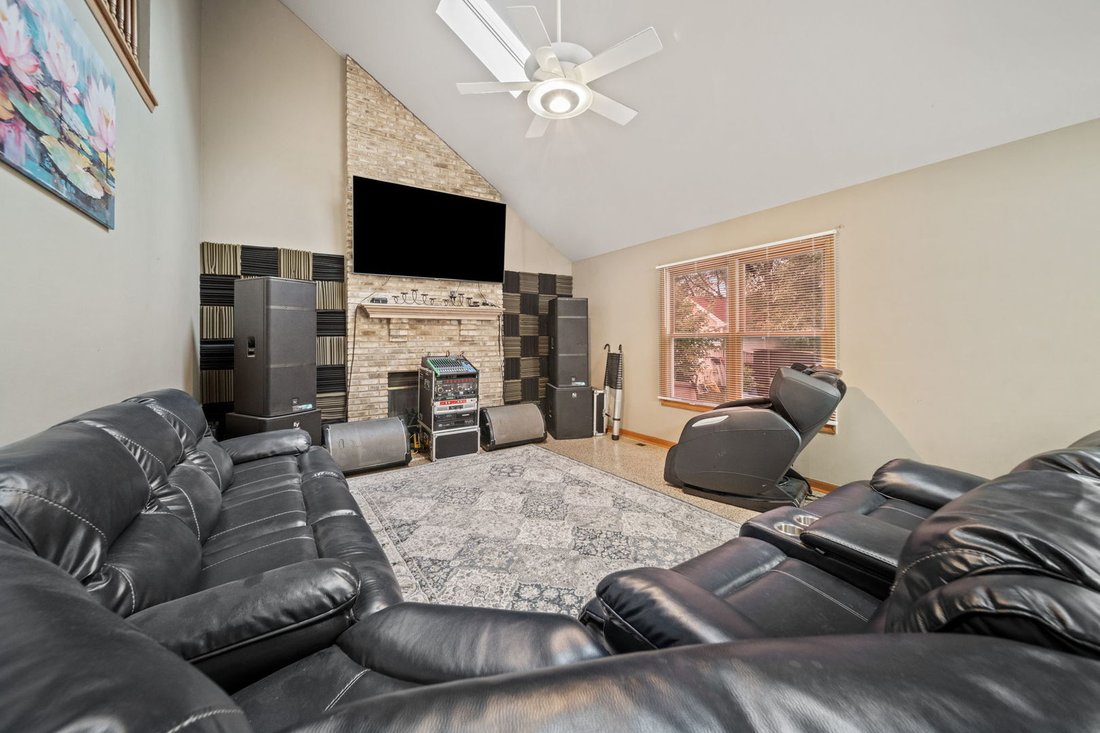 House in Glendale Heights, Illinois, United States 2 - 18977518