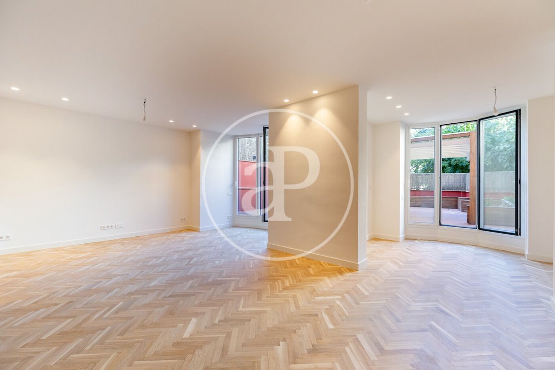 Apartment in Eixample, Barcelona, Spain 2 - 18974081