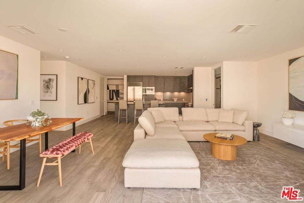 Appartement à Los Angeles, Californie, États-Unis 4 - 18779407