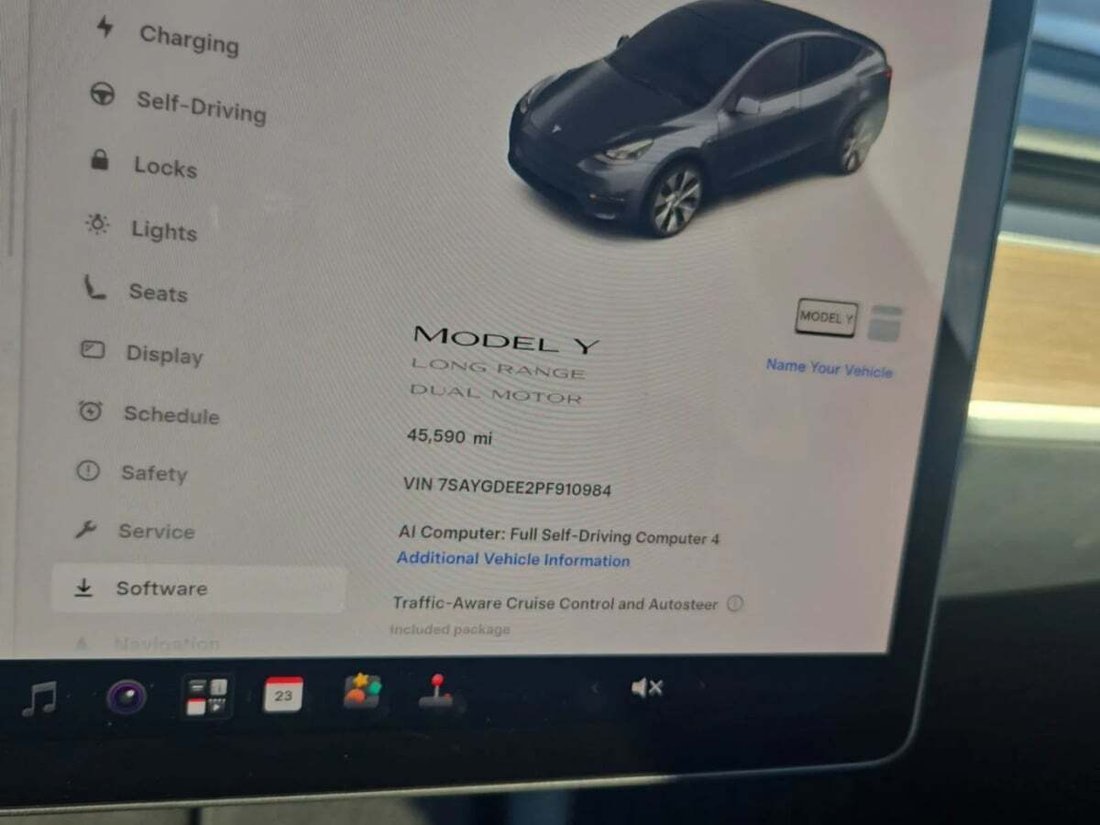 Suv in Newport Beach, CA, United States 4 - 18974160