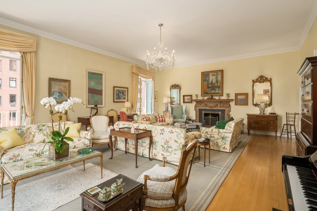 Co Op in New York, New York, United States 5 - 18970865