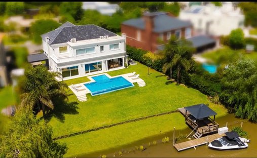 House in Benavidez, Buenos Aires Province, Argentina 1