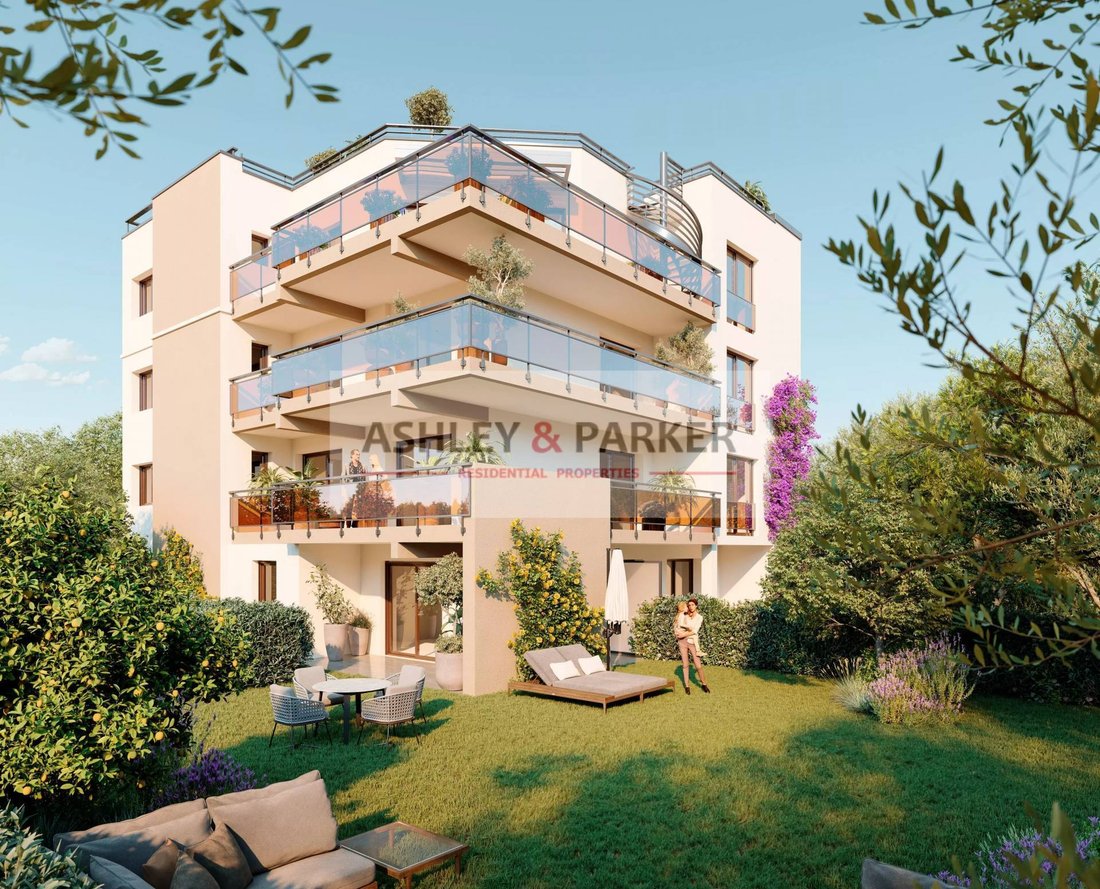 Apartment in Saint-Laurent-du-Var, Provence-Alpes-Côte d'Azur, France 2 - 17531567