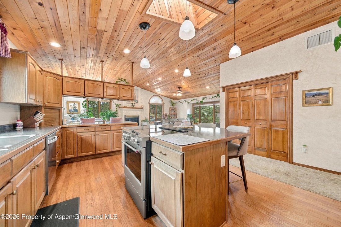 House in Glenwood Springs, Colorado, United States 5 - 18971311