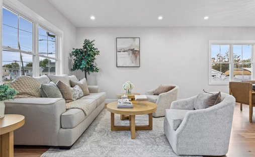 House in Bellmore, New York, United States 1