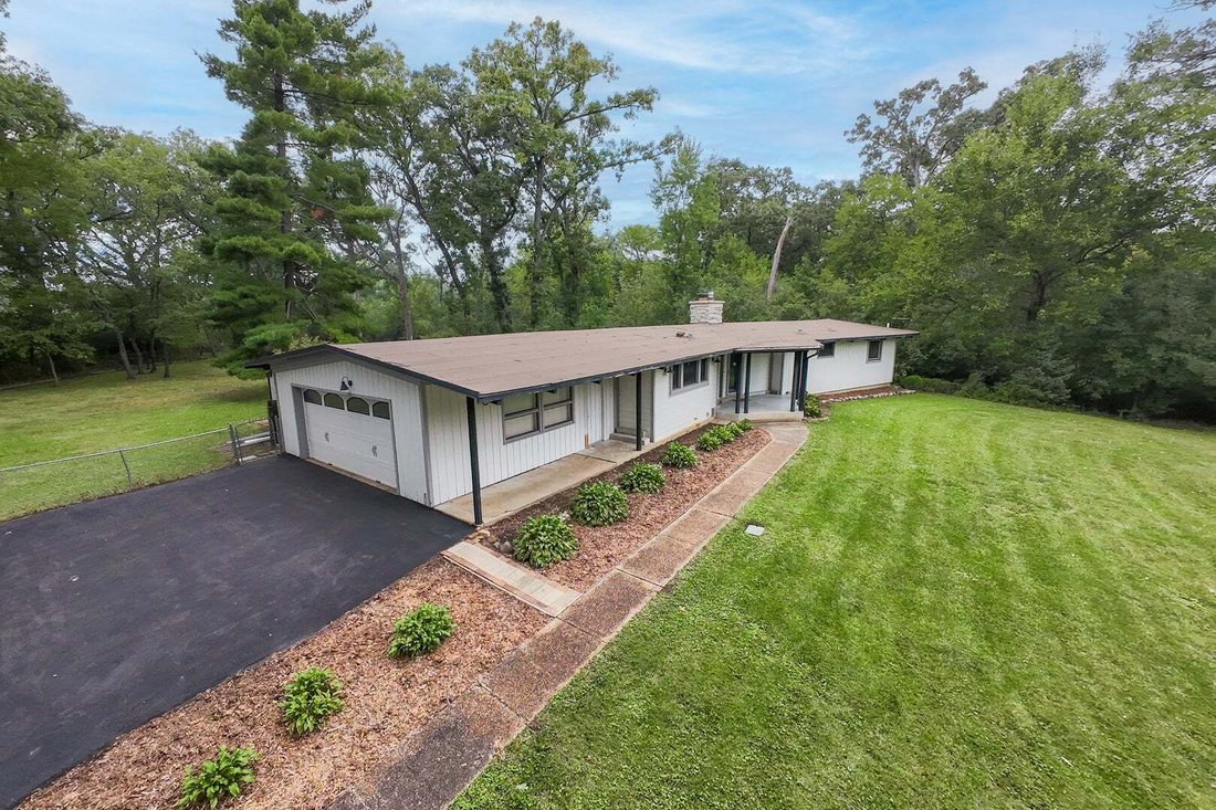 House in Wheaton, Illinois, United States 2 - 18965258