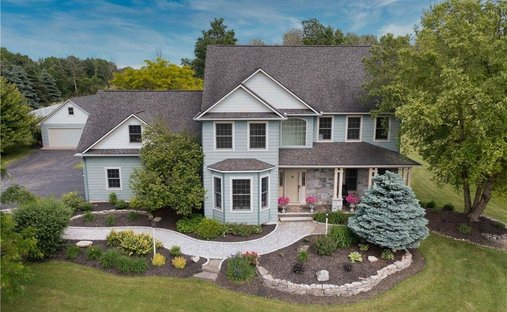 House in Sennett, New York, United States 1