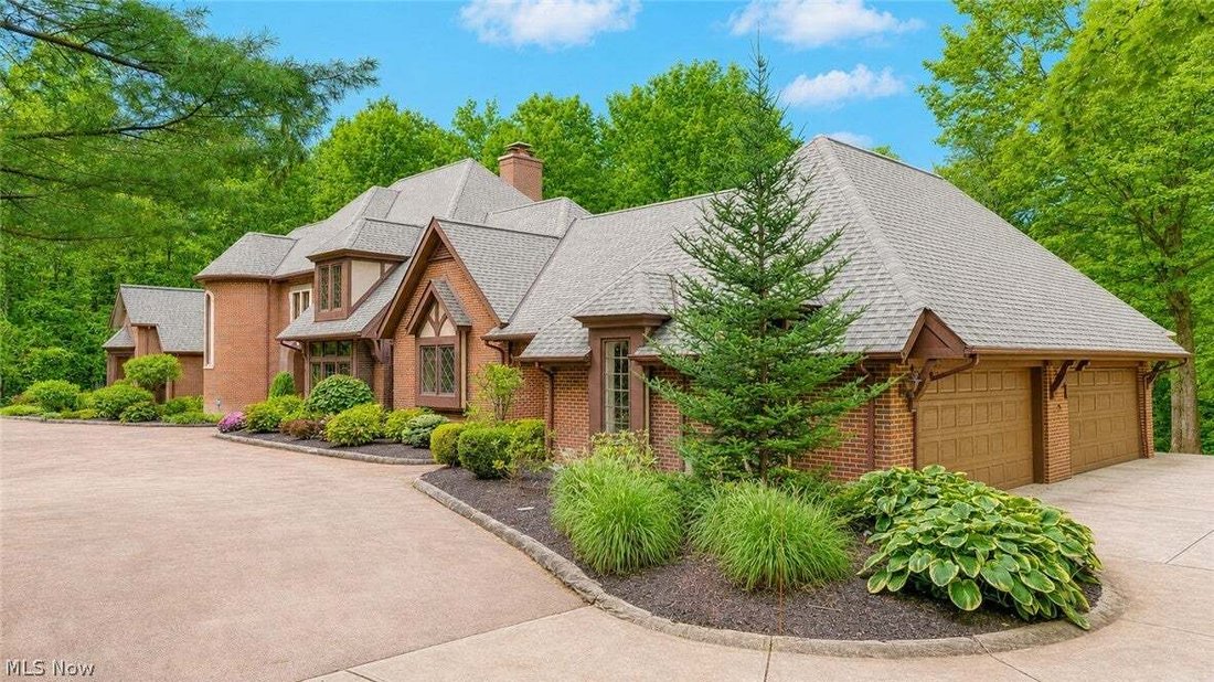 House in Novelty, Ohio, United States 2 - 18032572