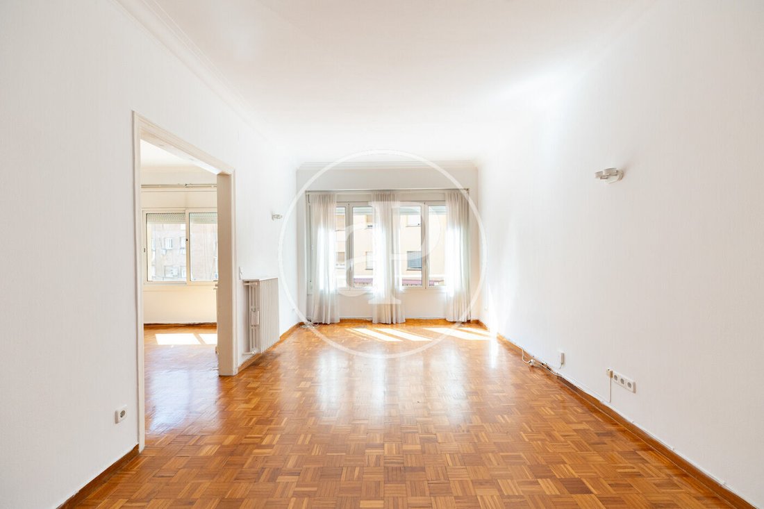 Apartment in Sarrià-Sant Gervasi, Barcelona, Spain 1 - 18974070