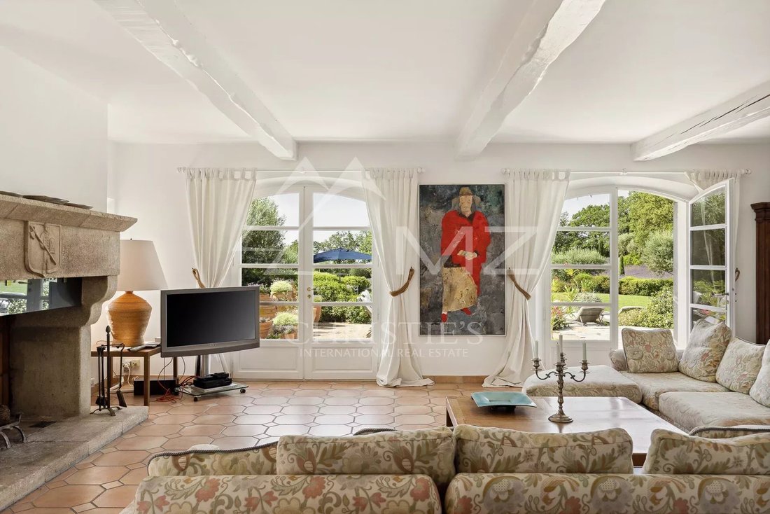 Villa in Saint-Vallier-de-Thiey, Provence-Alpes-Côte d'Azur, France 5 - 13385011