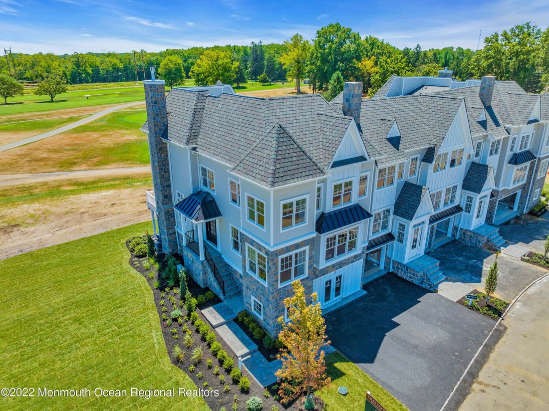 Condo in Tinton Falls, New Jersey, United States 1 - 18969386