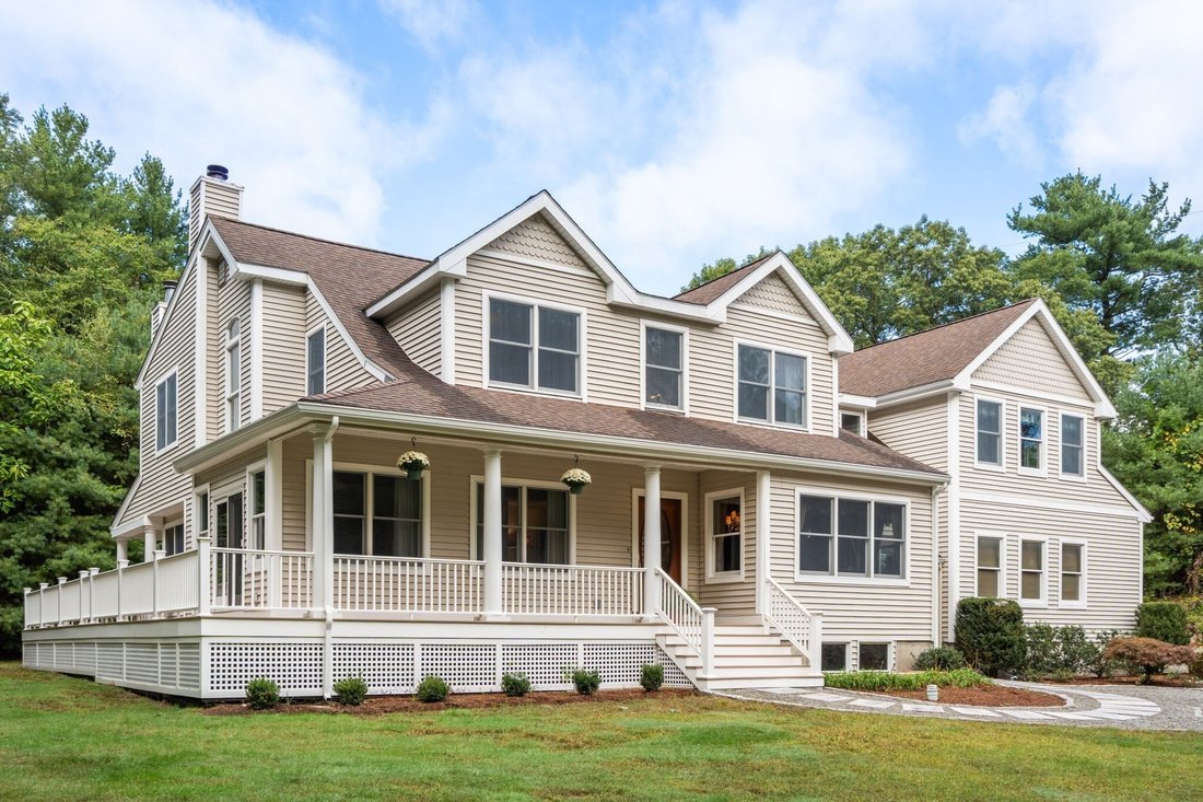House in Stoughton, Massachusetts, United States 1 - 18967356