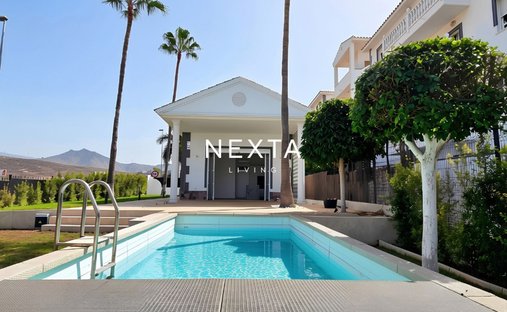 Chalet in Los Cristianos, Canary Islands, Spain 1