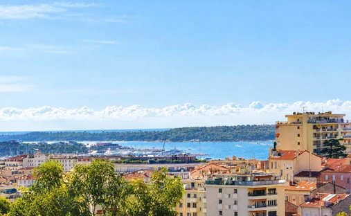 Apartment in Tassigny, Cannes, France 1