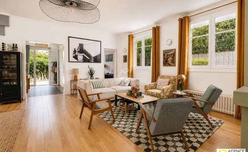 House in Gressets-Centre-Garenne-Bechevet, La Celle-Saint-Cloud, France 1
