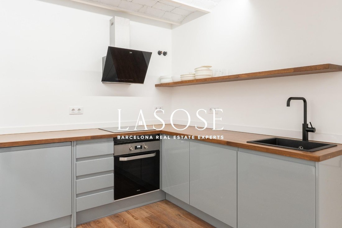 Apartment in Ciutat Vella, Barcelona, Spain 3 - 18969525