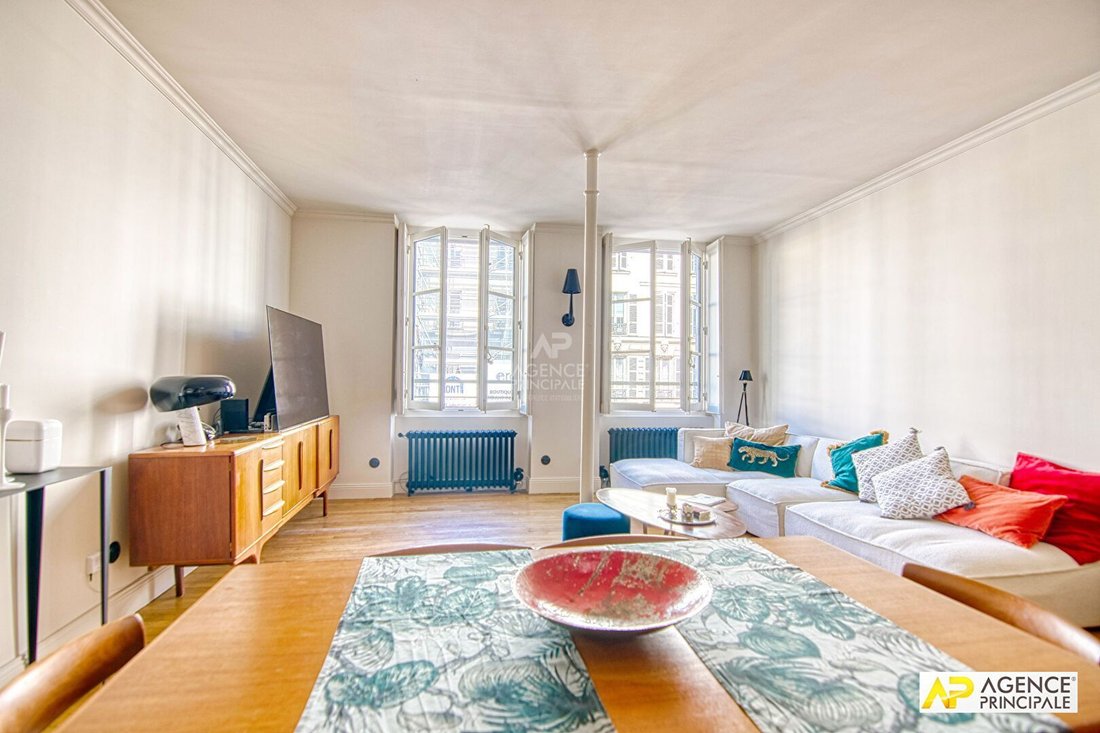 Apartment in Domaine National du Château, Versailles, France 2 - 18976716