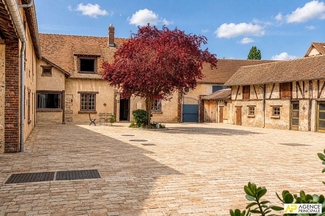 House in Houdan, Ile-de-France, France 2 - 18976639