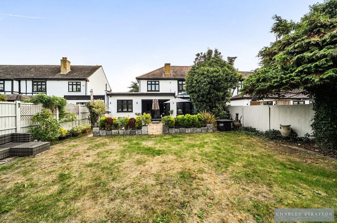 House in Gidea Park, Romford, England 4 - 18973596