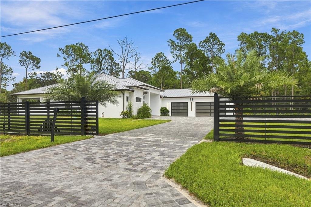 House in Naples, Florida, United States 3 - 18966938