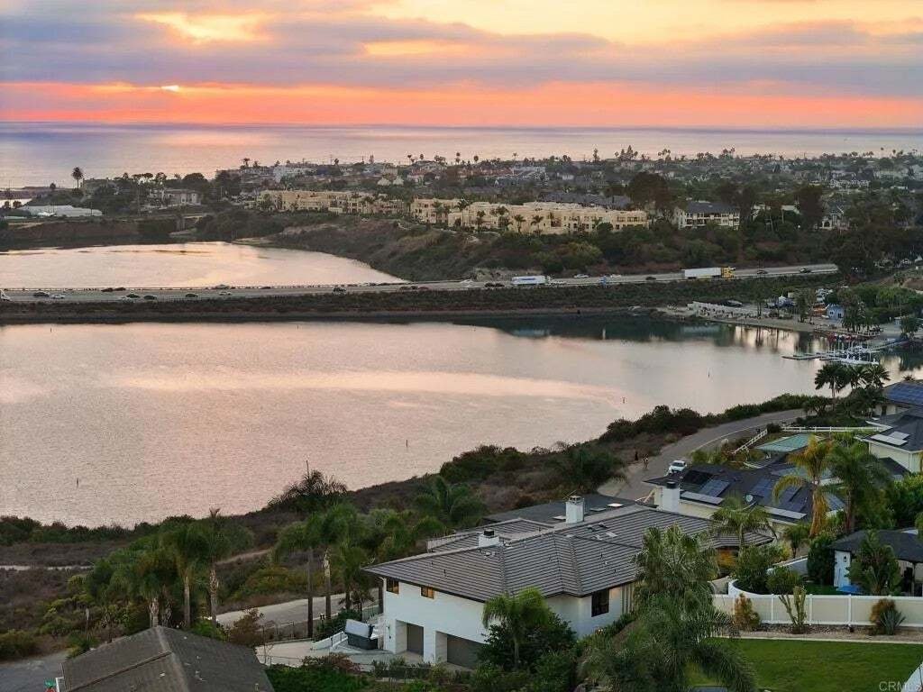 House in Carlsbad, California, United States 1 - 18970617