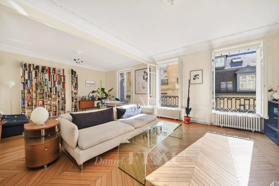 Apartment in Archives, Paris 3e Arrondissement, Paris 2 - 18971065