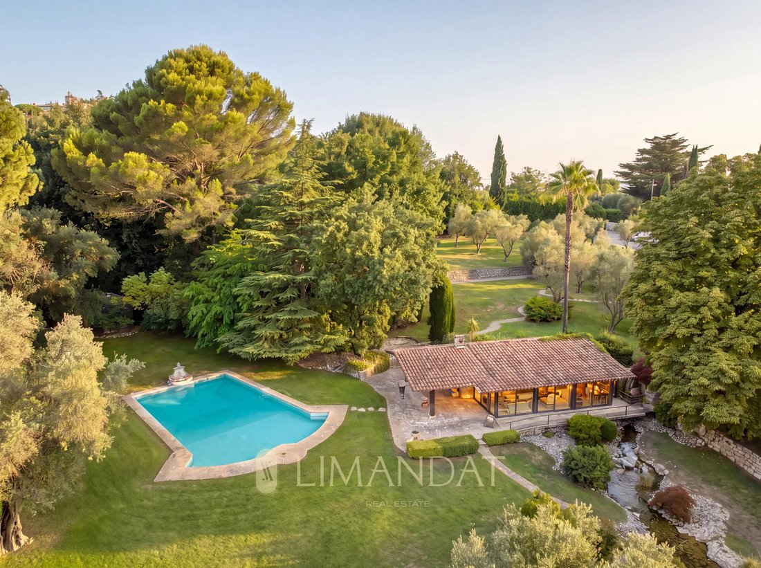 Villa in Mougins, Provence-Alpes-Côte d'Azur, France 5 - 18971095