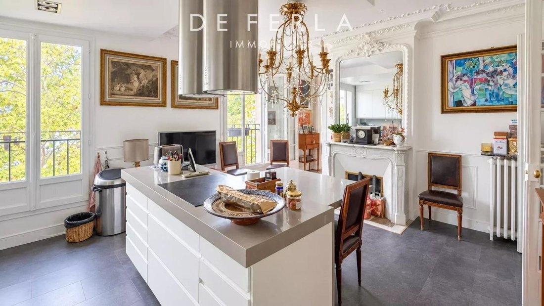 Apartment in Pereire-Malesherbes, Paris 17e Arrondissement, Paris 4 - 18971060