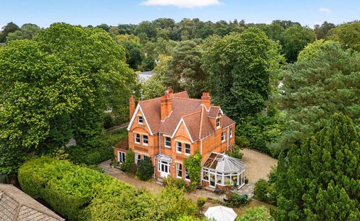 House in Crawley Hill, Surrey Heath, England 1