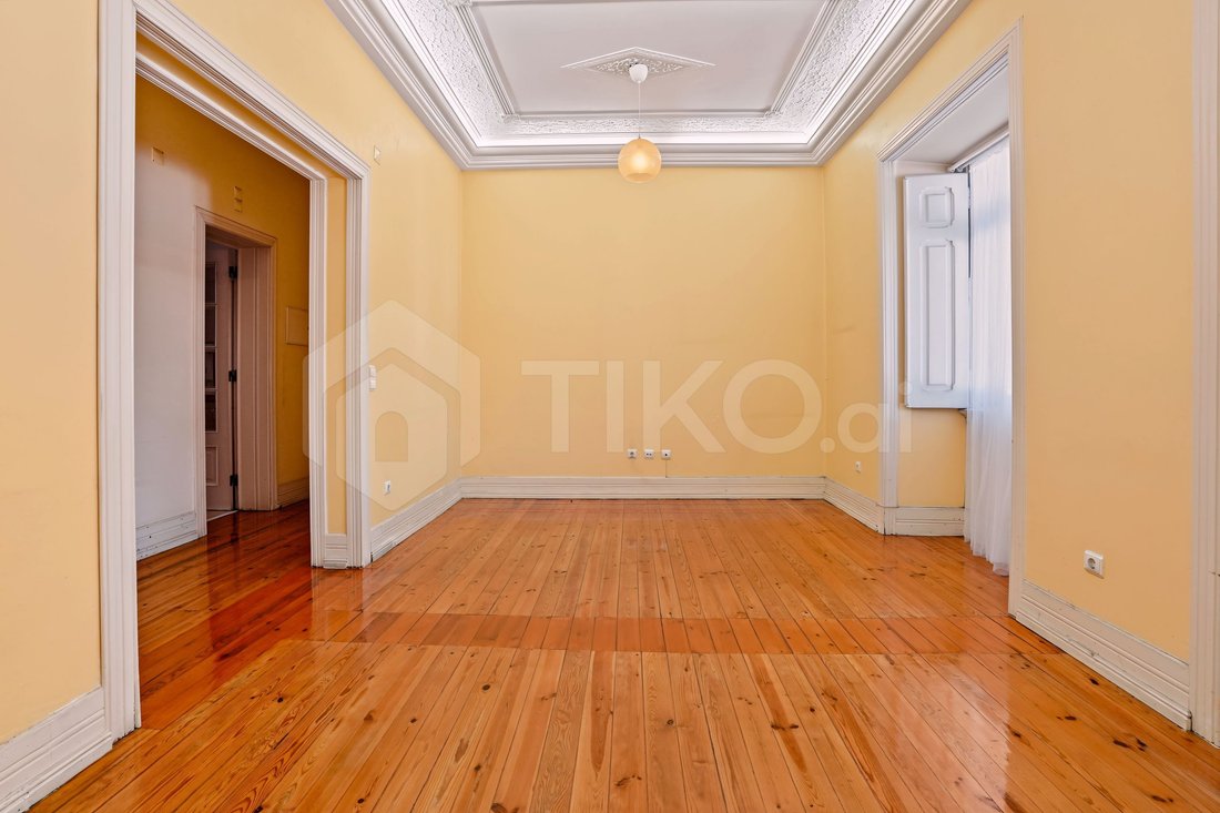 Apartment in Arroios, Lisbon, Portugal 3 - 18971238