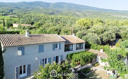 Villa in Bédoin, Provence-Alpes-Côte d'Azur, France 1