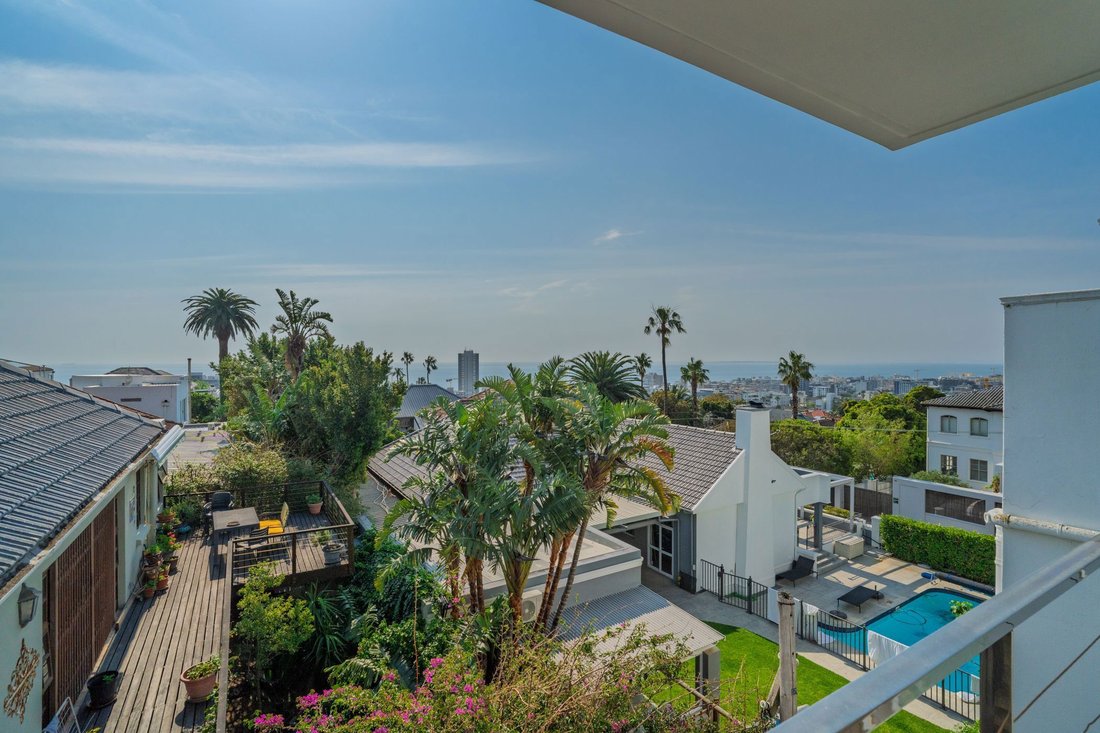 House in Fresnaye, Atlantic Seaboard, Cape Town 1 - 18977452