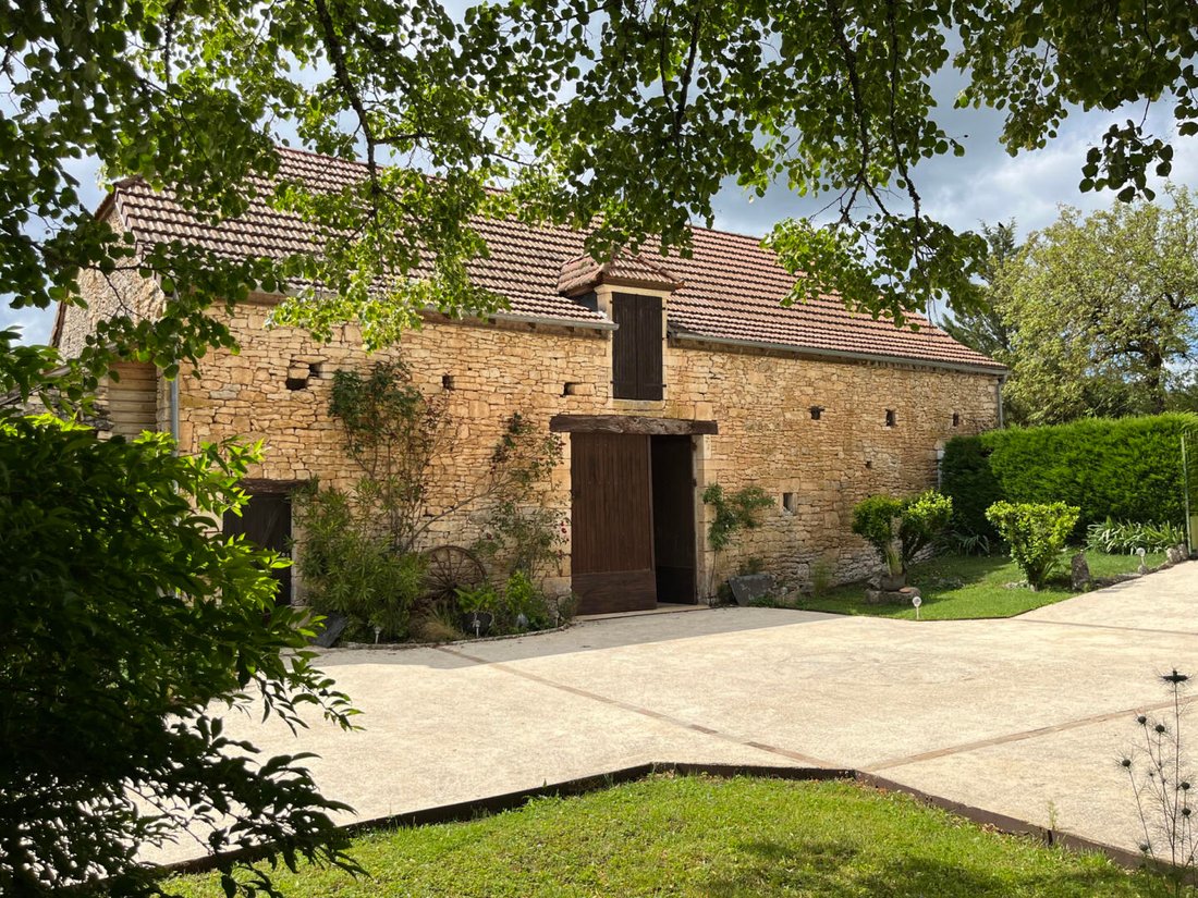 Estate in Montignac-Lascaux, Nouvelle-Aquitaine, France 4 - 18980674