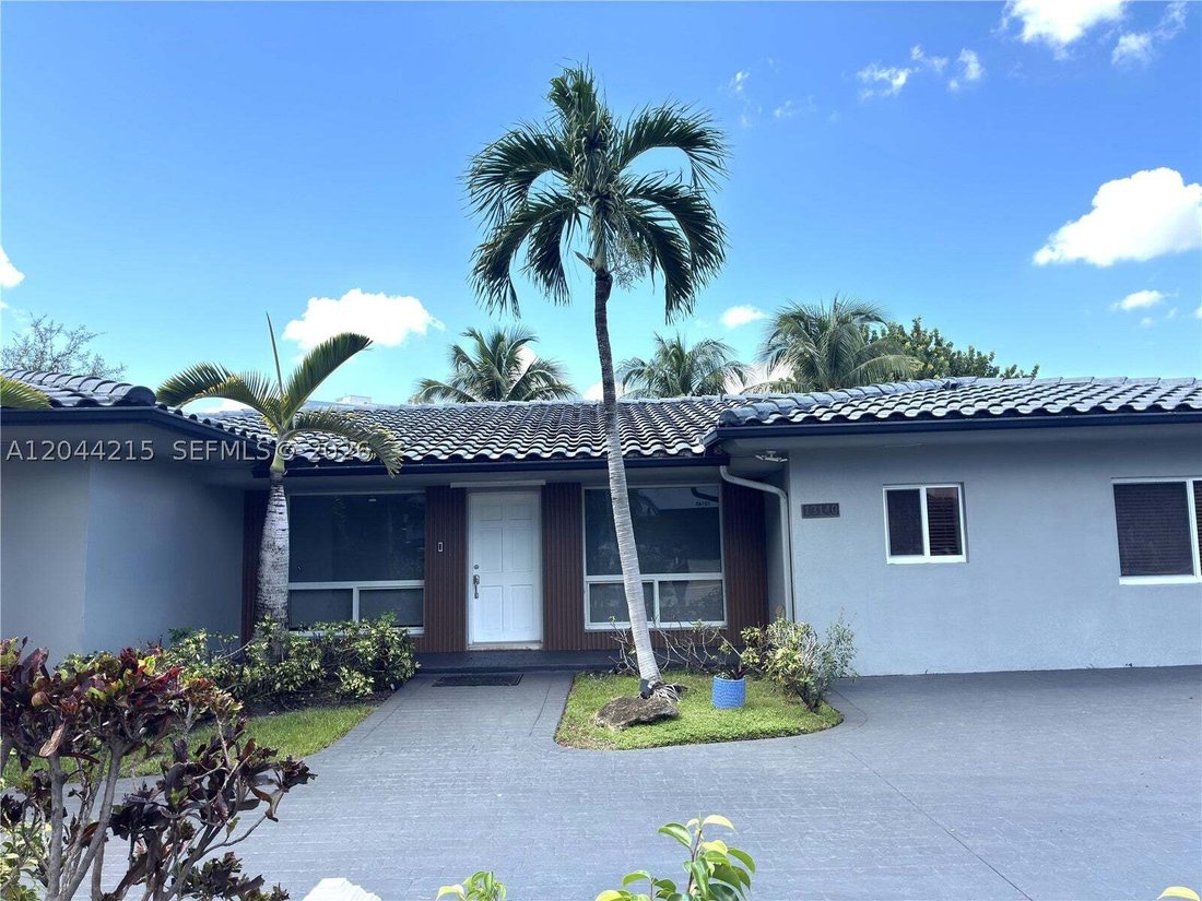 House in North Miami Beach, Florida, United States 3 - 18296974